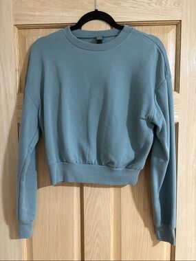 New Wild Fable Cropped Crewneck Sweatshirt in Blue-Green Size Medium